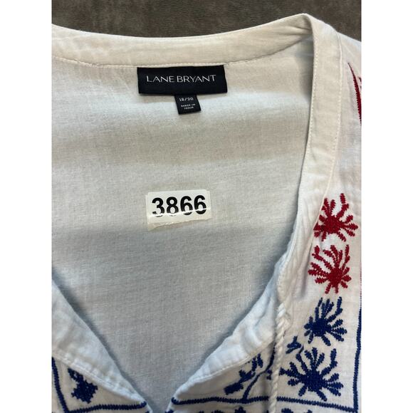 Lane Bryant Plus Size 18/20‎ Relaxed Flutter Sleeve Top Tassle w/Blue Embroidery - Picture 7 of 7